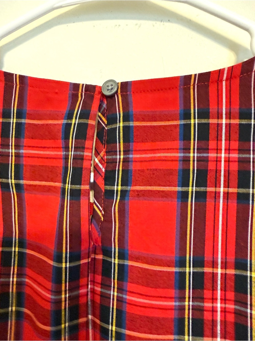 2/$30 J. Crew Red Plaid Ruffle Shoulder Long Sleeve Holiday Blouse Size Small - Picture 9 of 9